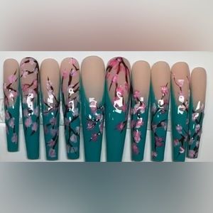 Sakura press on nails